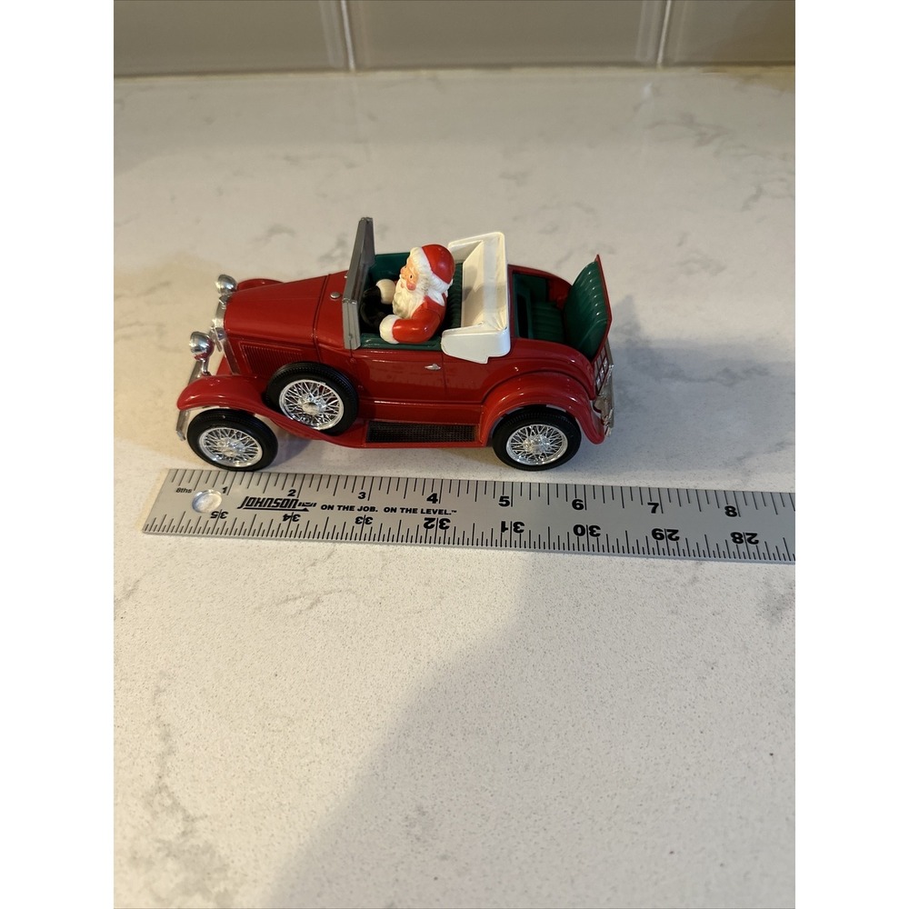 THE EASTWOOD COMPANY 1928 FORD MODEL A SANTA'S ROADSTER 1/25 SCALE FOR CHRISTMAS - Picture 9 of 10